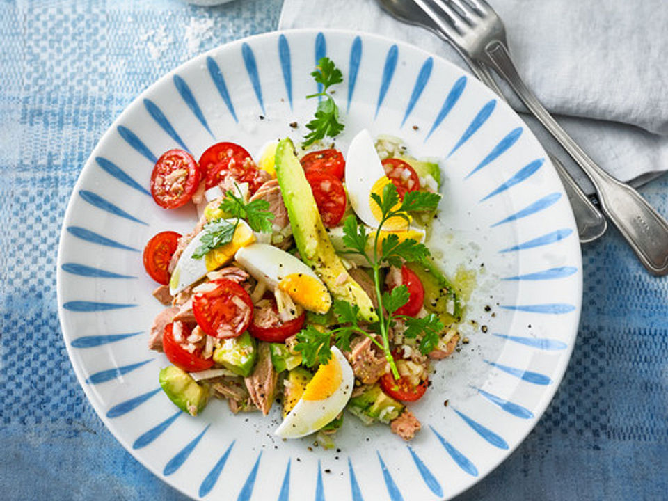 Thunfischsalat mit Ei, Avocado und Tomaten von ninalein1990| Chefkoch