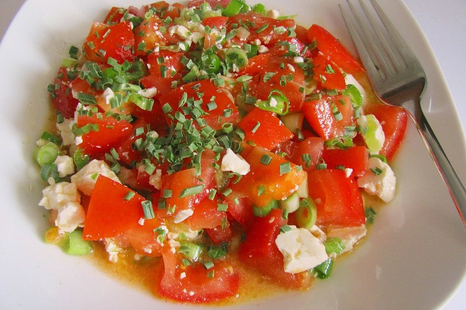 Sommerlicher Tomatensalat