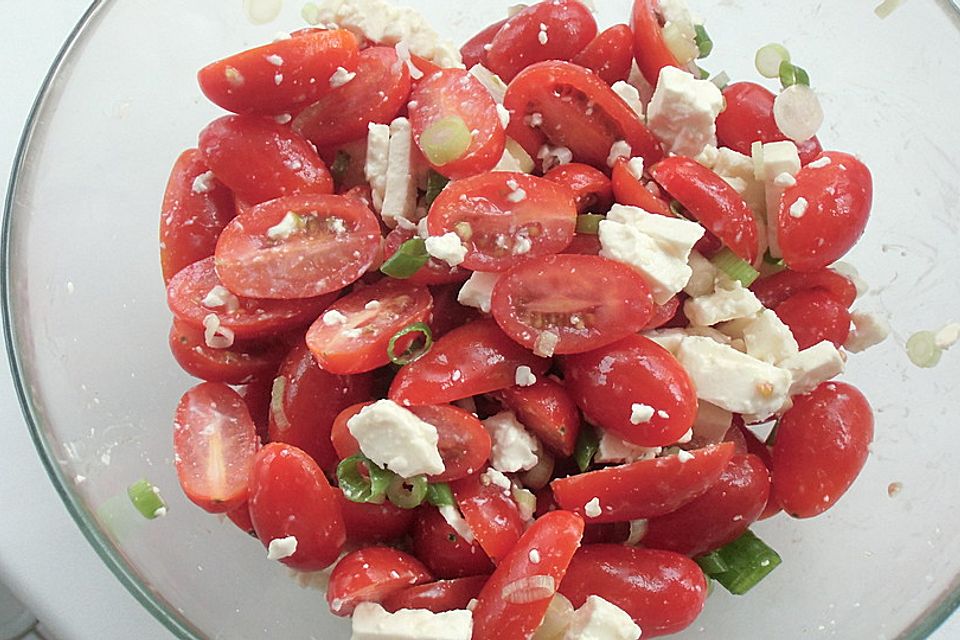 Sommerlicher Tomatensalat