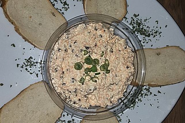 Frischkäseaufstrich mit Karotten und Speck von Schwuppy| Chefkoch Frischkäseaufstrich mit Karotten und Speck von Schwuppy| Chefkoch