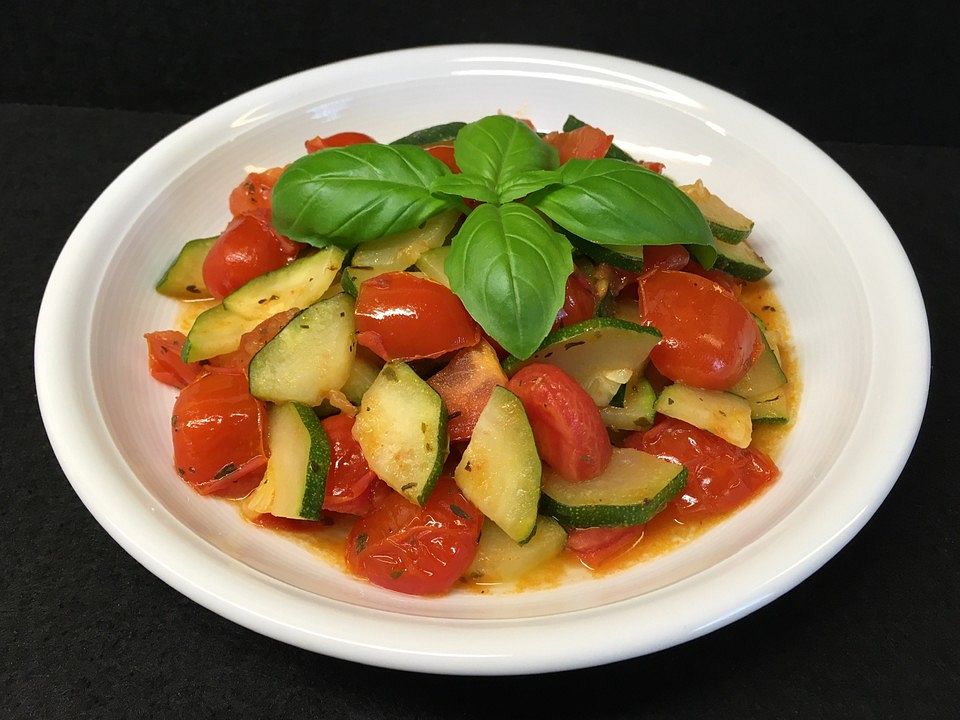 Zucchini mit Tomaten von sammybammy| Chefkoch