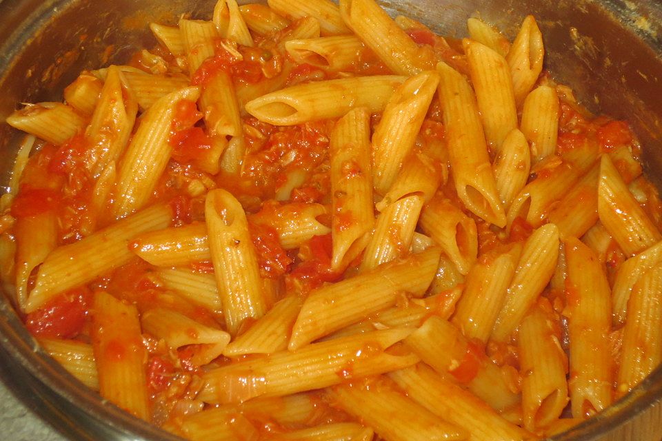 One Pot Penne mit Parmesan