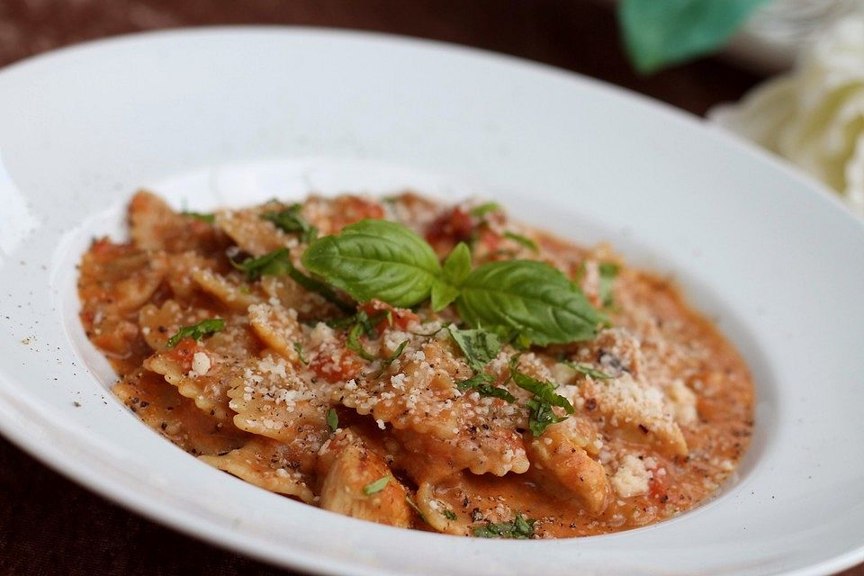 One Pot Penne mit Parmesan