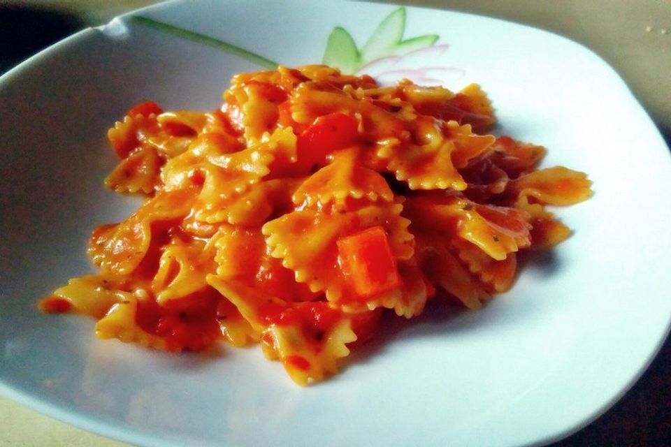 One Pot Penne mit Parmesan