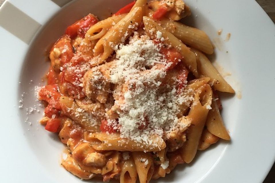 One Pot Penne mit Parmesan