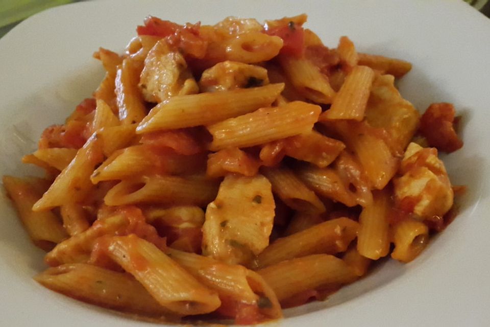 One Pot Penne mit Parmesan