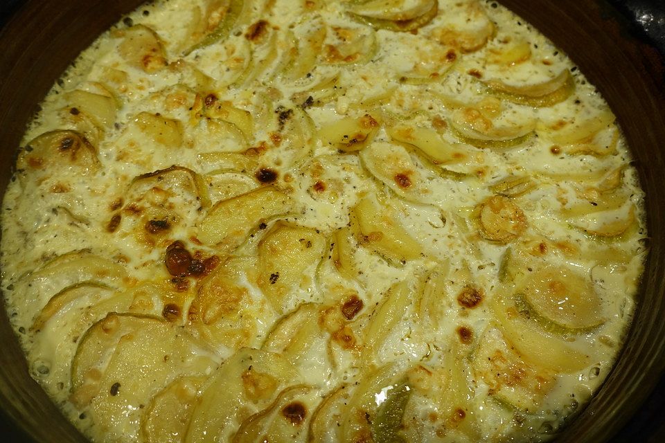 Zucchini-Kartoffel-Gratin