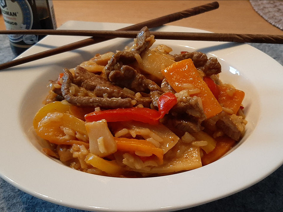 Chinapfanne mit Gemüse und Rinderfilet von kikirot2| Chefkoch