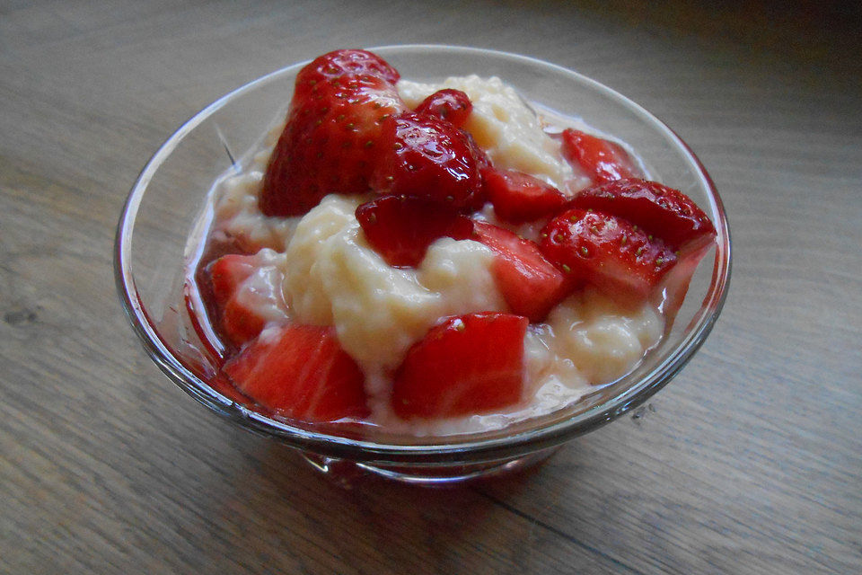 Vanille-Erdbeer-Pudding