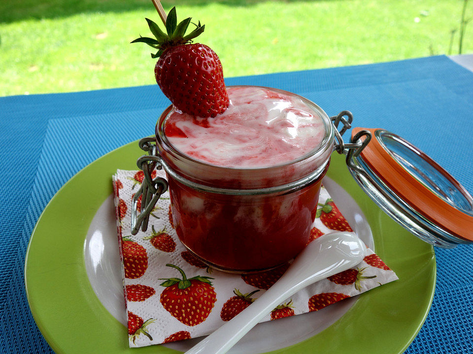 Erdbeer-Joghurtdessert von Viniferia| Chefkoch