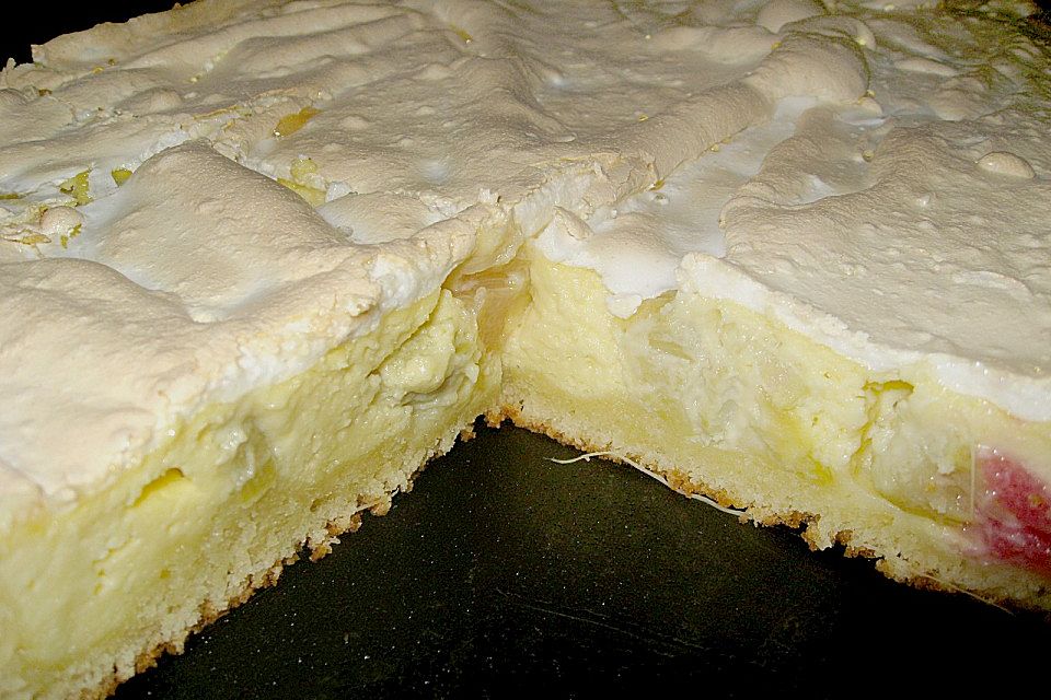 Rhabarber - Quark - Kuchen unter Baiserhaube