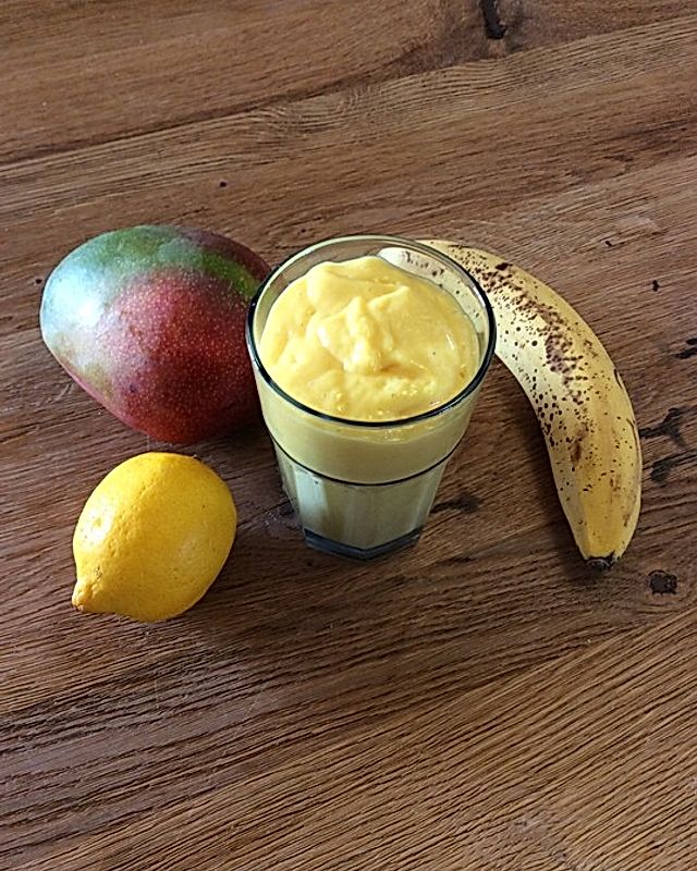 Mango-Kefir-Banane-Smoothie