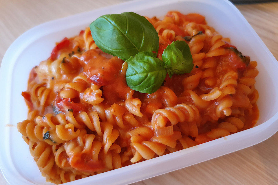 One Pot Pasta Tomate-Mozzarella