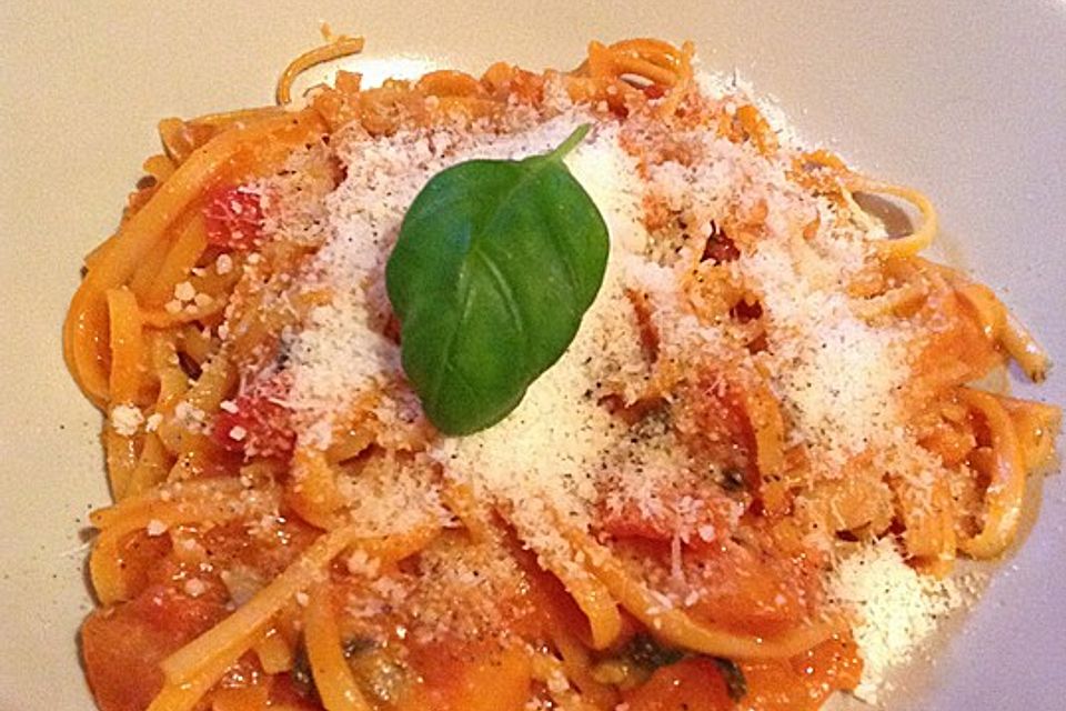 One Pot Pasta Tomate-Mozzarella