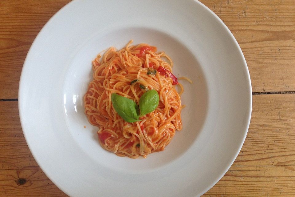 One Pot Pasta Tomate-Mozzarella