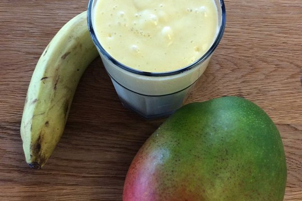 Mango-Bananen-Limetten-Smoothie