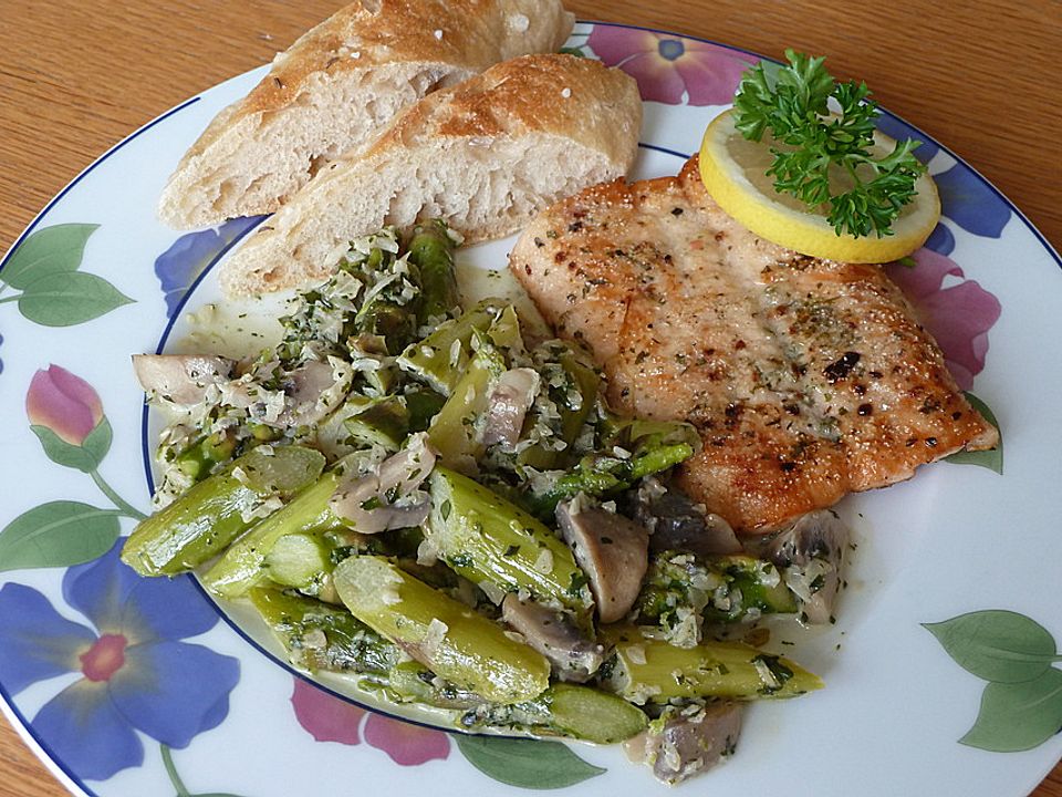 Wildlachs mit Spargel-Pilz-Gemüse von löwewip| Chefkoch