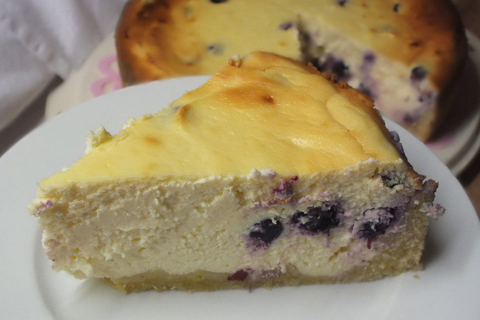 Limonen-Blaubeer-Käsekuchen