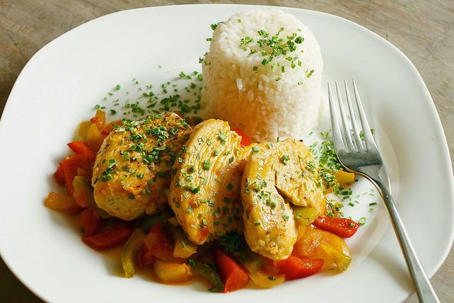 Feuriges Hähnchenschnitzel mit Knoblauch-Paprika-Gemüse von ChrisHuett ...