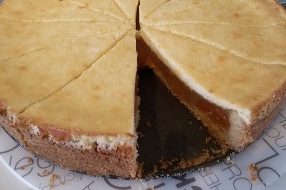 Aprikosenkuchen nach Tante Friedel