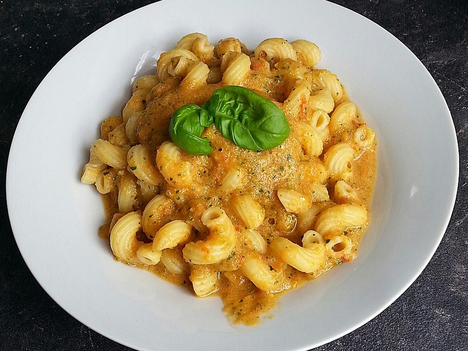 Pasta Mit Zucchini Paprika Sosse Von Kumii Chefkoch