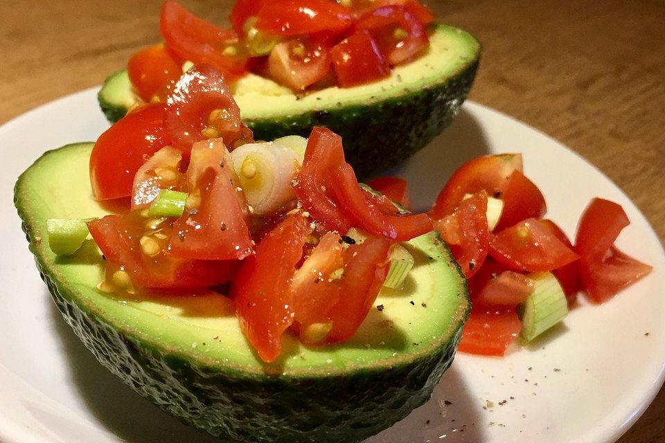 Gefüllte Avocado Low Carb