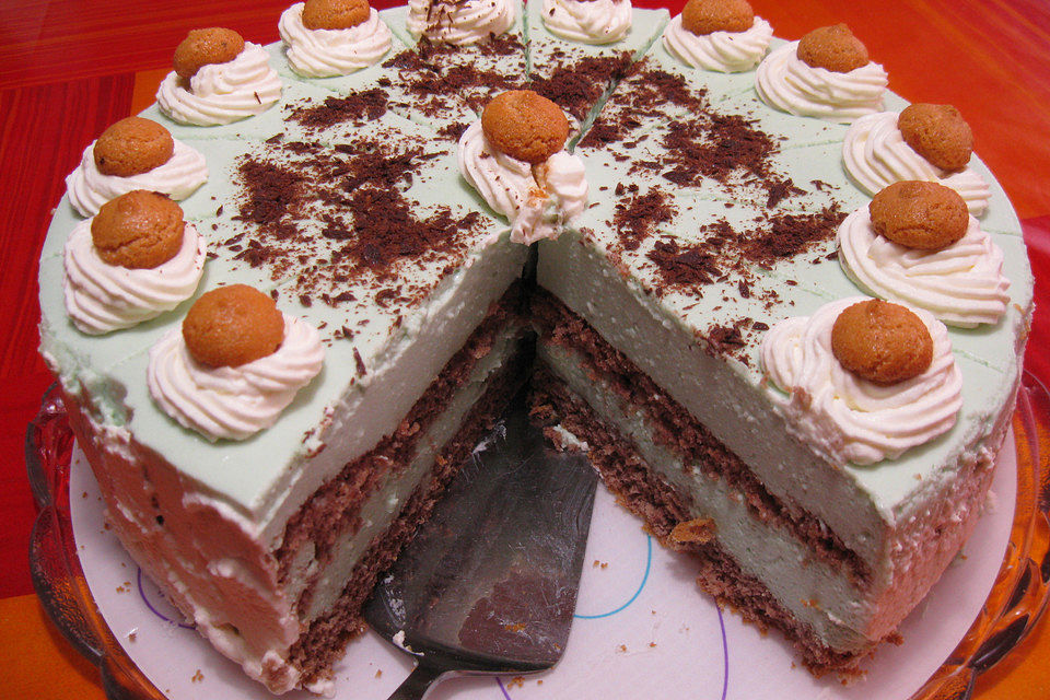 Waldmeistertorte