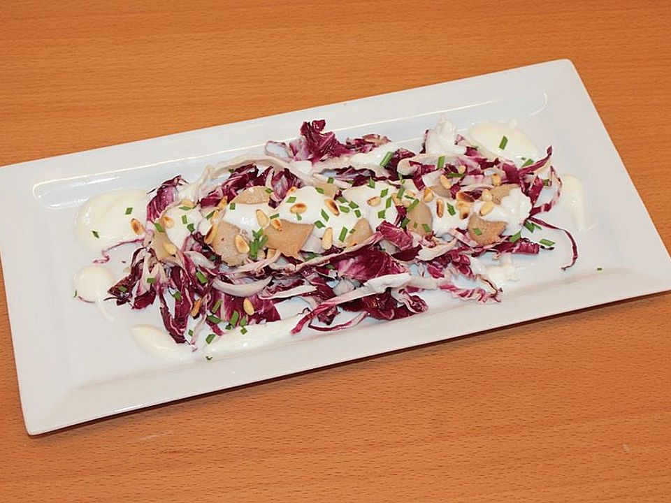 Radicchio-Birnen-Salat mit Pinienkernen von patty89| Chefkoch