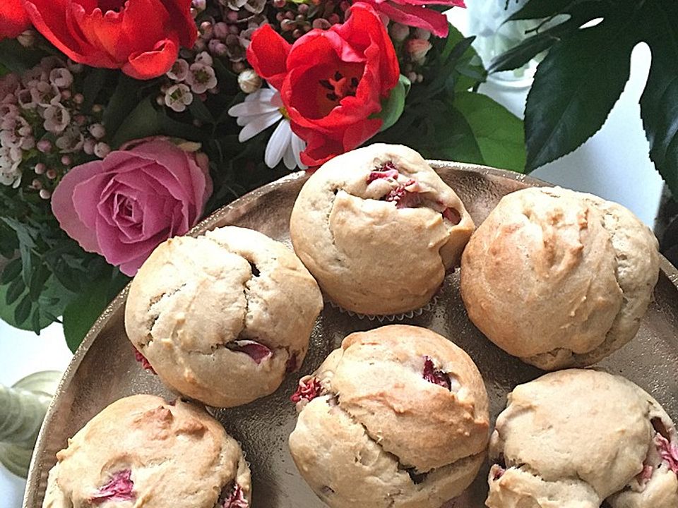 Gesunde Erdnussmuffins mit Himbeeren von Krümelchen33| Chefkoch