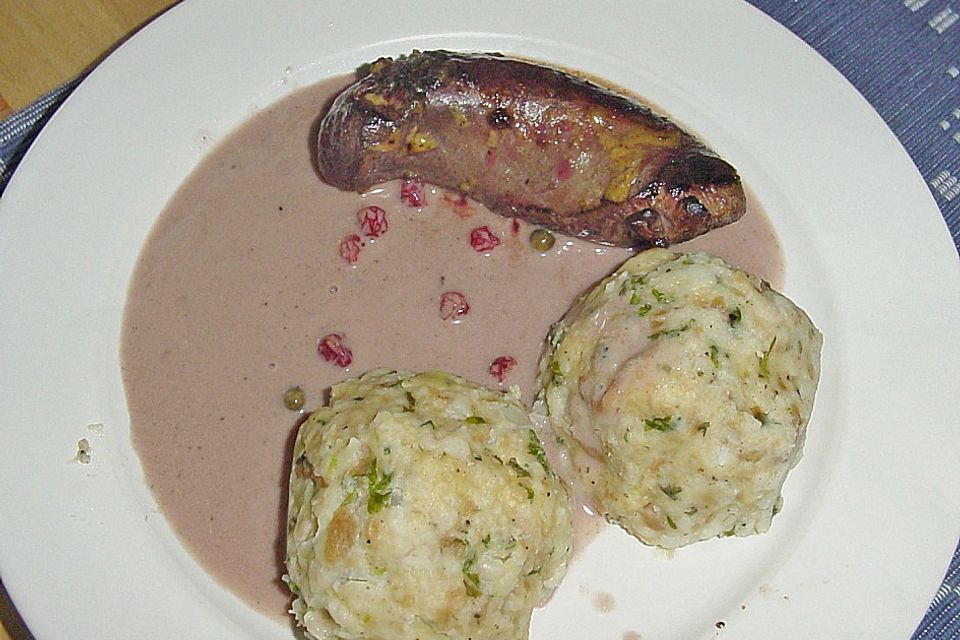 Kaninchen/Hase mit Preiselbeersahnesauce