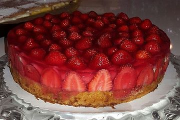 Erdbeertorte Mit Vanillepudding Von Yasmin93 Chefkoch