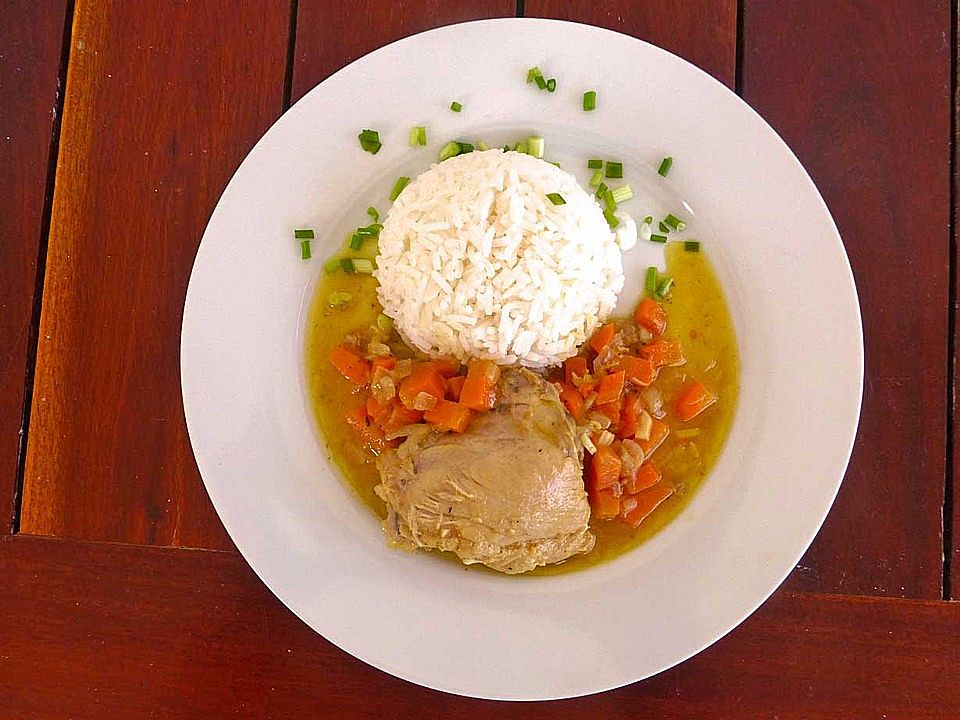Huhn mit Zwiebeln und Zitronensoße von khadija02| Chefkoch