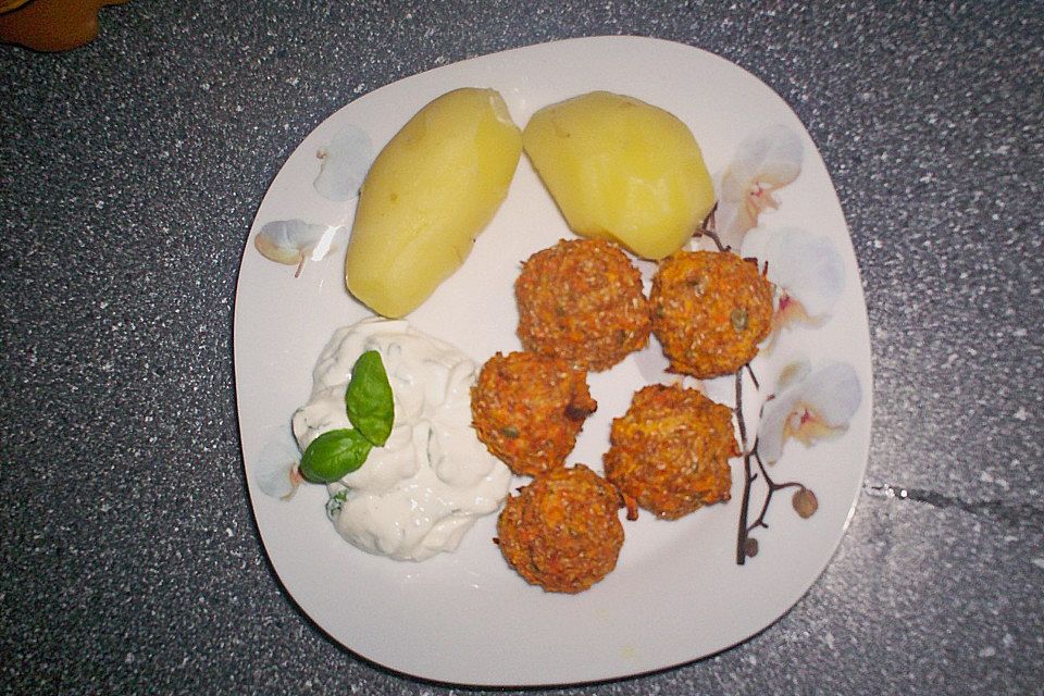 Möhrenbällchen Möhrenbällchen