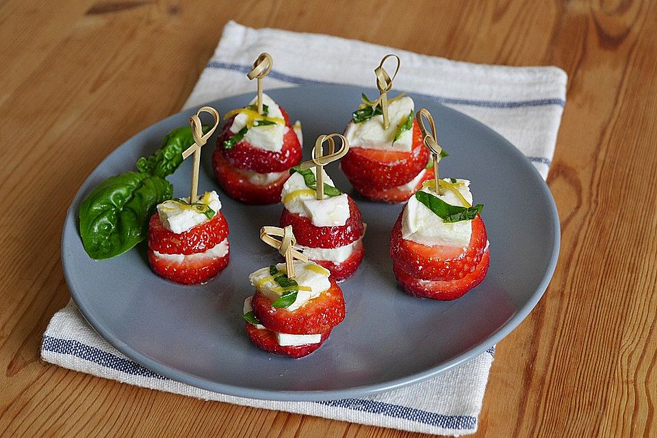 Erdbeeren à la Caprese