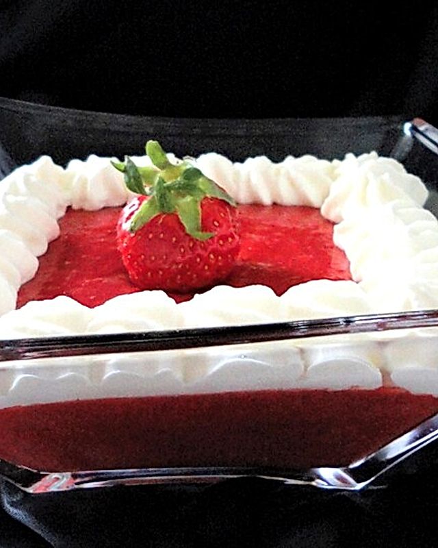 Erdbeer-Rhabarber-Dessert