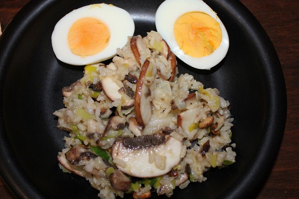 Reissalat mit Lauch und Champignons