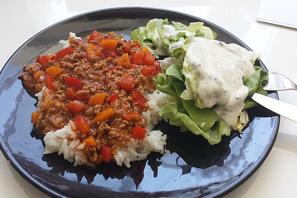 Schnelle Hackpfanne mit Paprika und Karotten