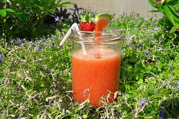 Wassermelone-Erdbeer-Drink