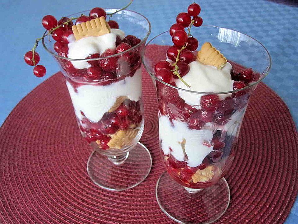 Johannisbeer-Schichtdessert von Juulee| Chefkoch