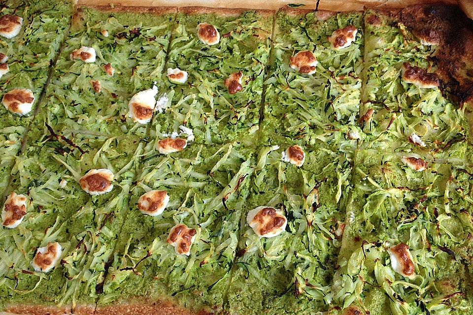 Zucchini-Flammkuchen