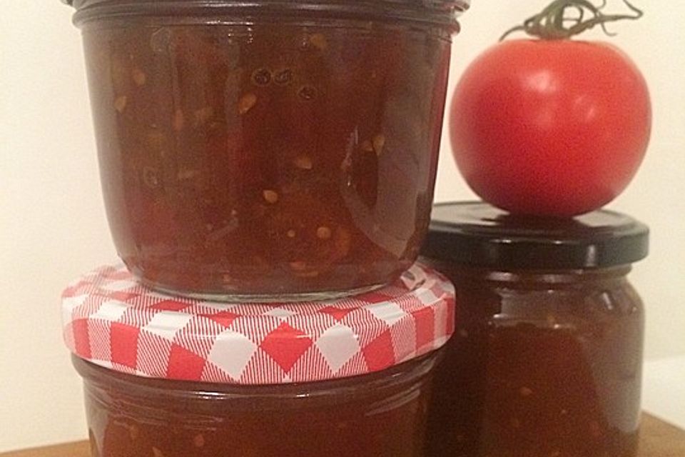 Tomatenchutney mit Aprikosen