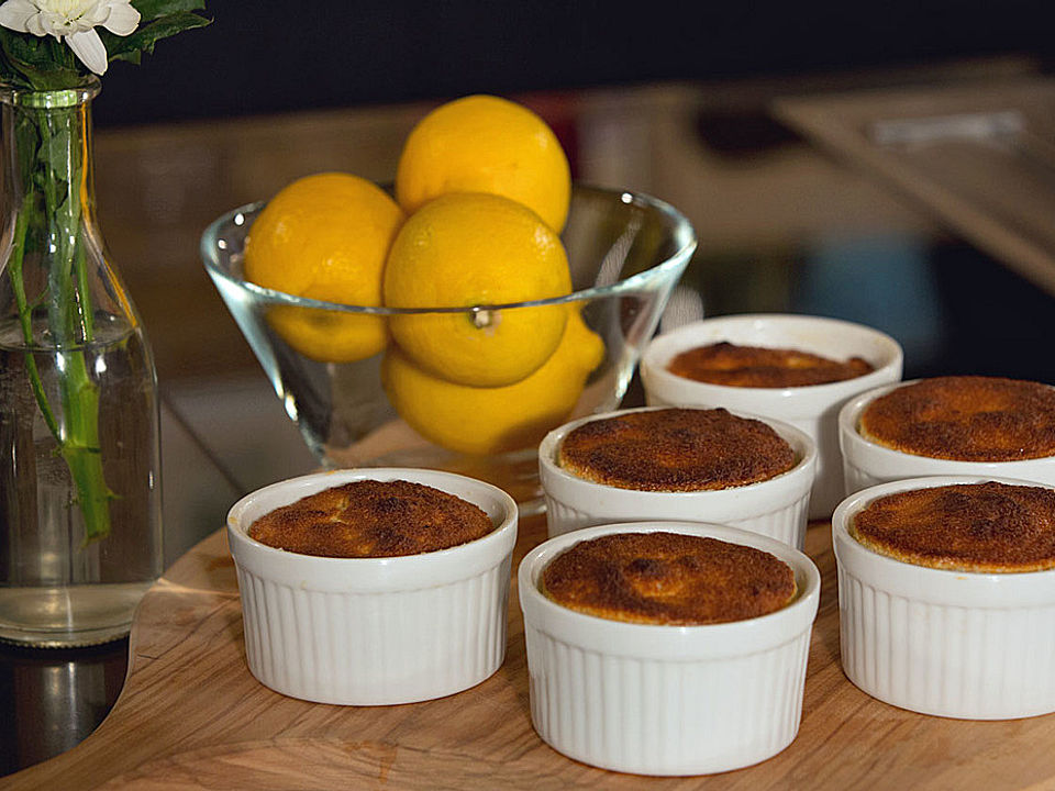 Luftige Zitronen-Küchlein von Chefkoch-Video| Chefkoch Luftige Zitronen-Küchlein von Chefkoch-Video| Chefkoch