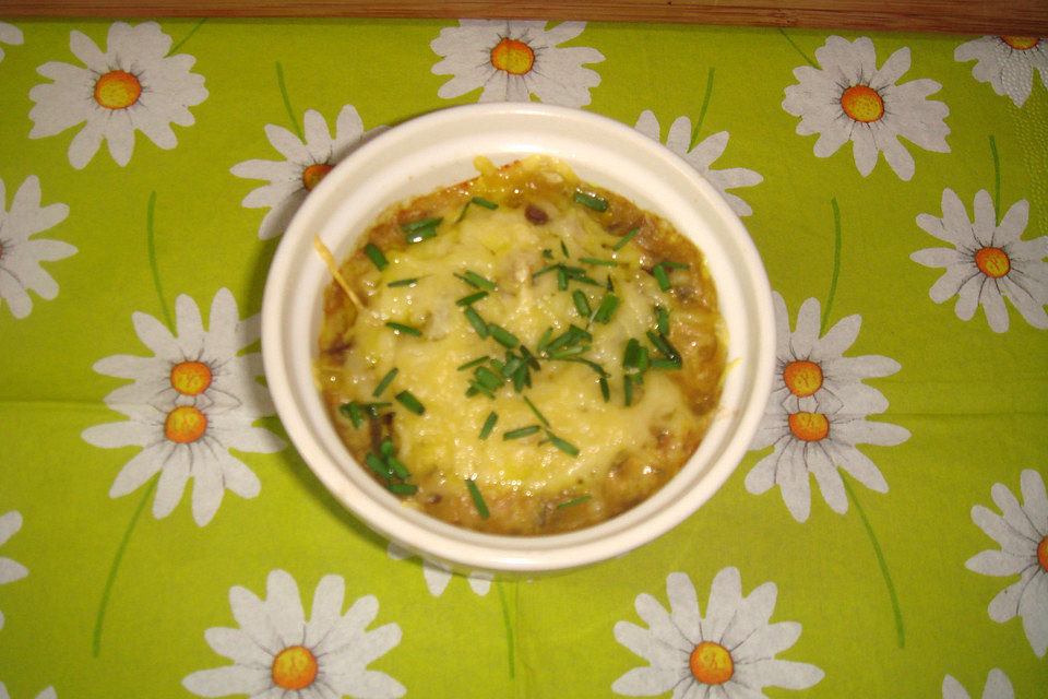 Gratinierte Pilzsuppe