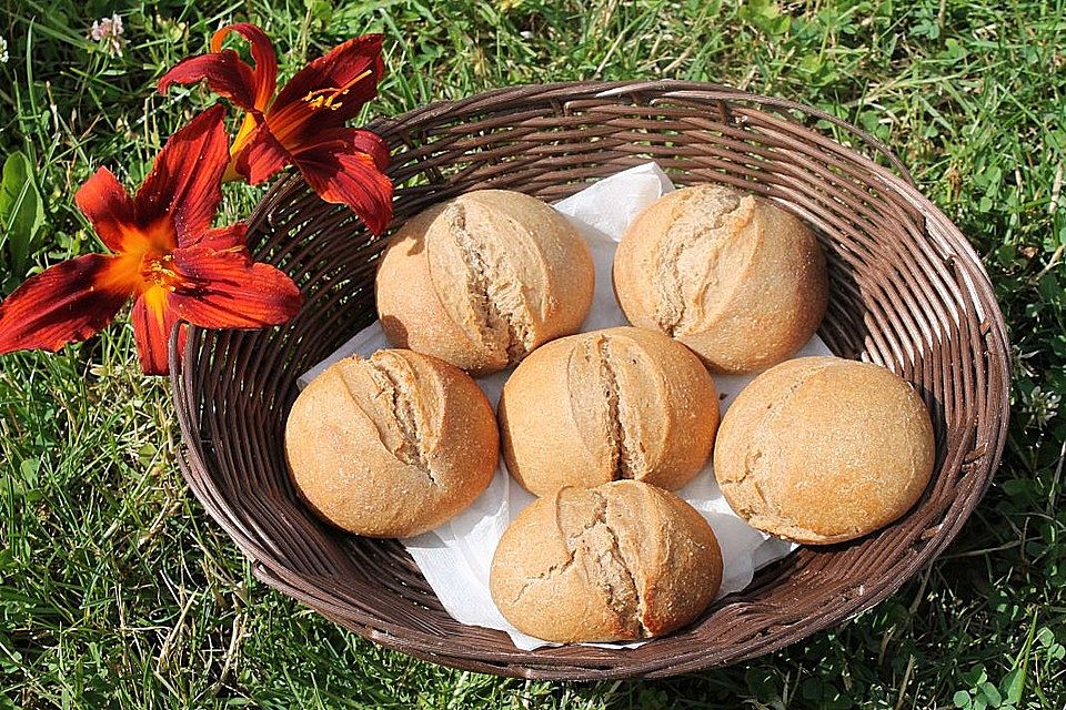 Roggen-Emmer-Halbkornbrötchen