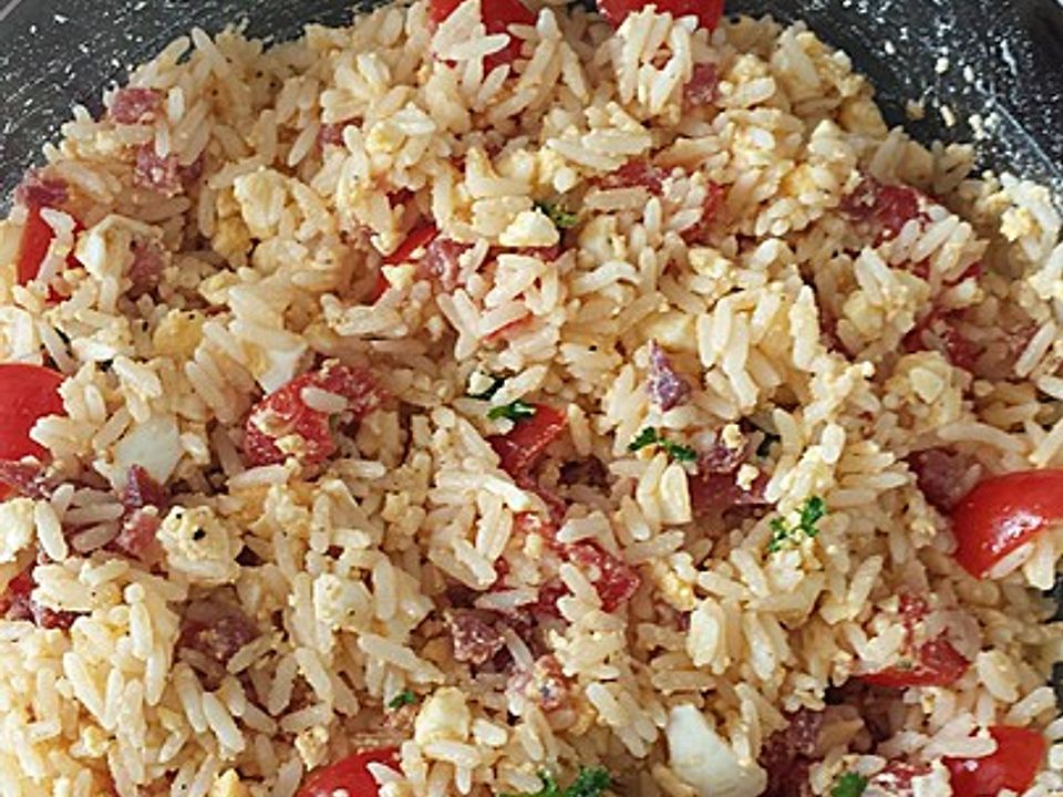 Reissalat mit Schinkenspeck, Eiern und Tomaten von Niktiger| Chefkoch