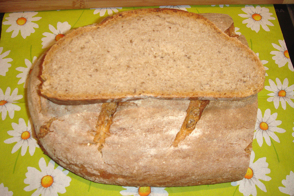 Roggen-Dinkel-Brot mit Sauerteig und Buttermilch