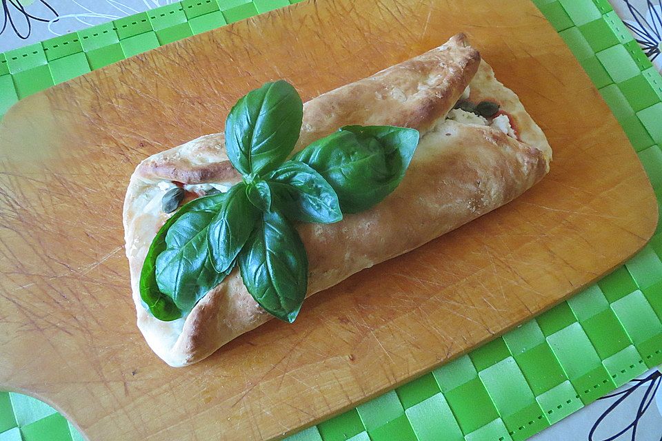 Pizza Cannolo