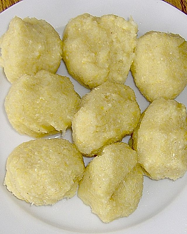 Kartoffelklöße aus rohen Kartoffeln