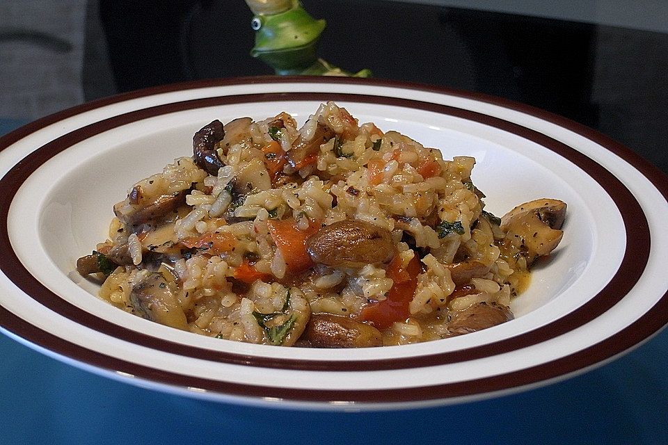 Urmelis schnelles Pseudo-Risotto mit Sherry-Champignons, Tomaten und Basilikum