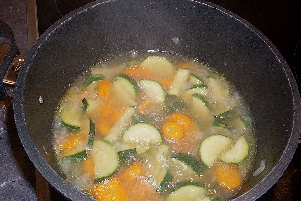 Zucchini - Möhrencremesuppe